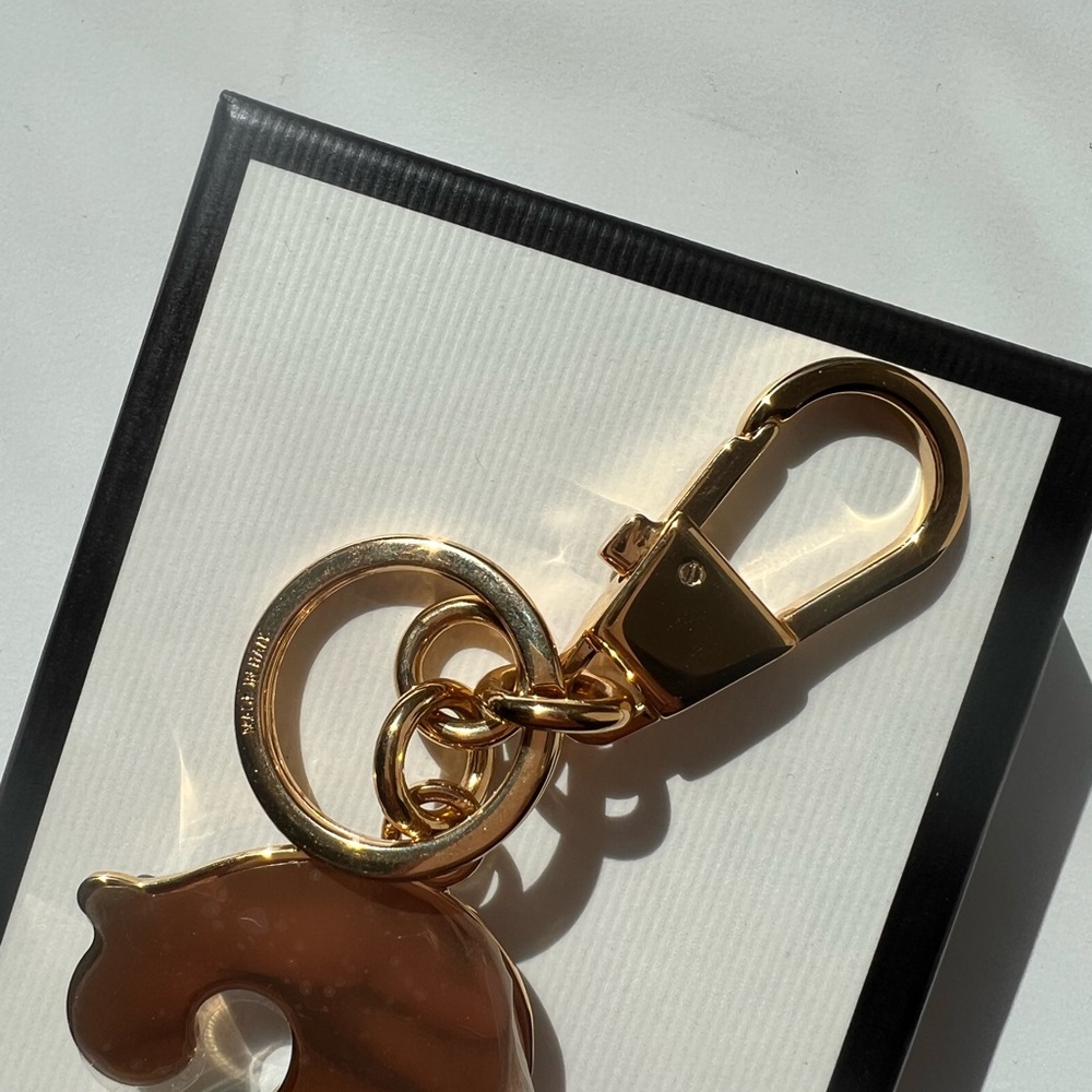 🔥GUCCI Letter Key Chain - Picture 6 of 9